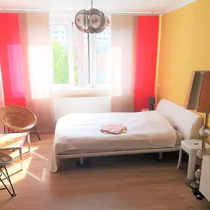 apt-mitte-von-mitte-blick-auf-den-turm.find-berlin-hotels.com/